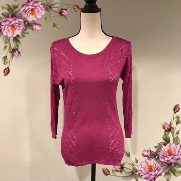 Express open knit fuchsia sweater - Picture 1 of 11